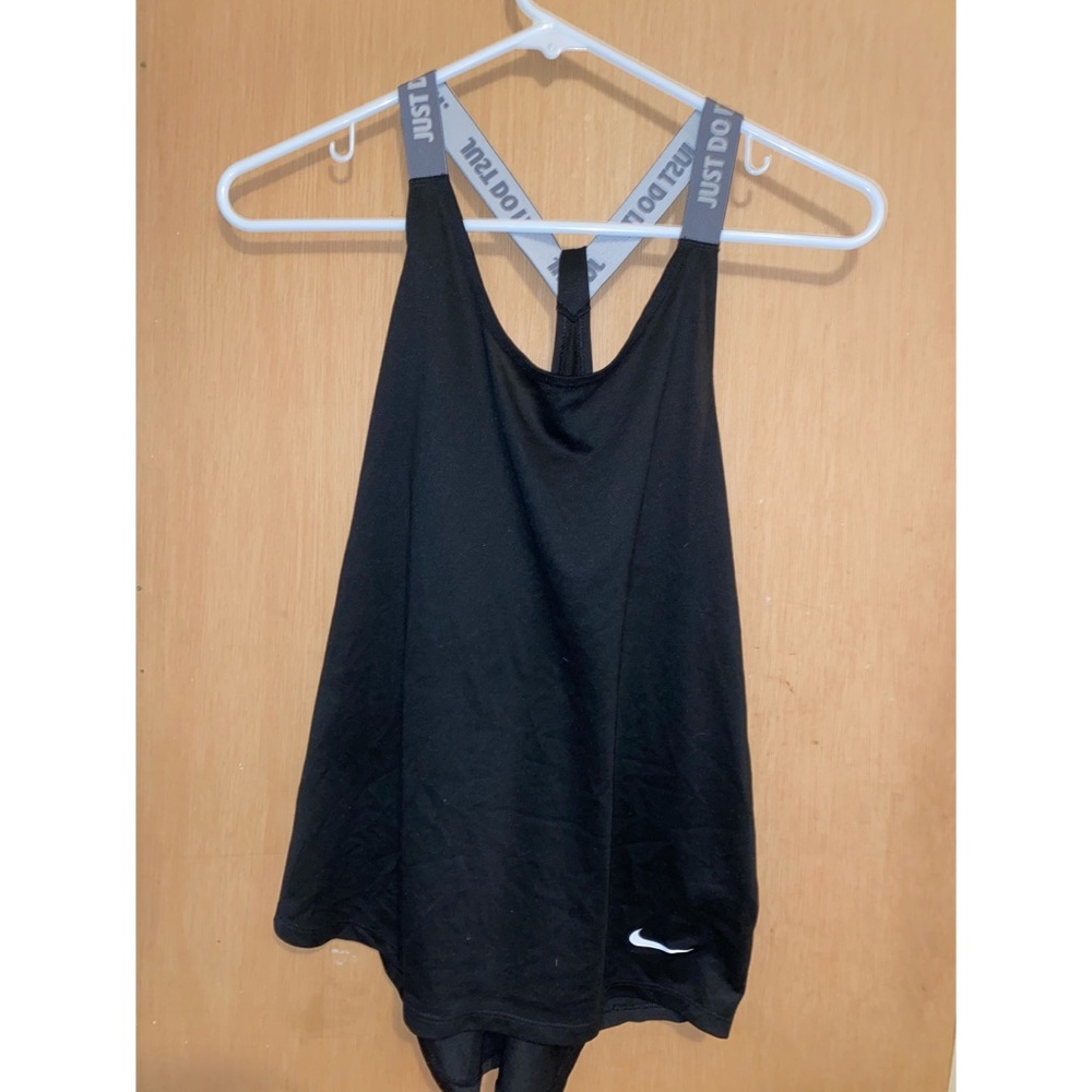 Nike womens tank top (s)